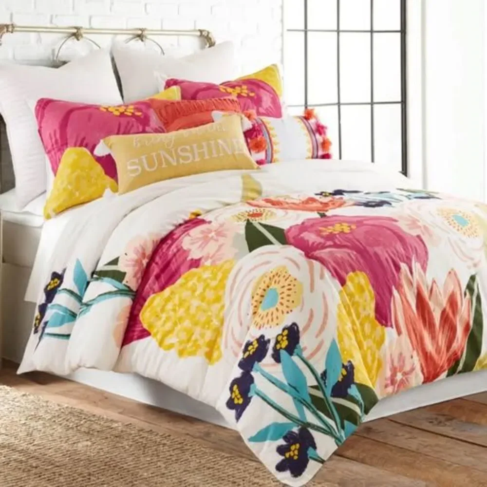 3 Pieces Queen/Full Levtex Home GRANDIFLORA COMFORTER SET NEW
